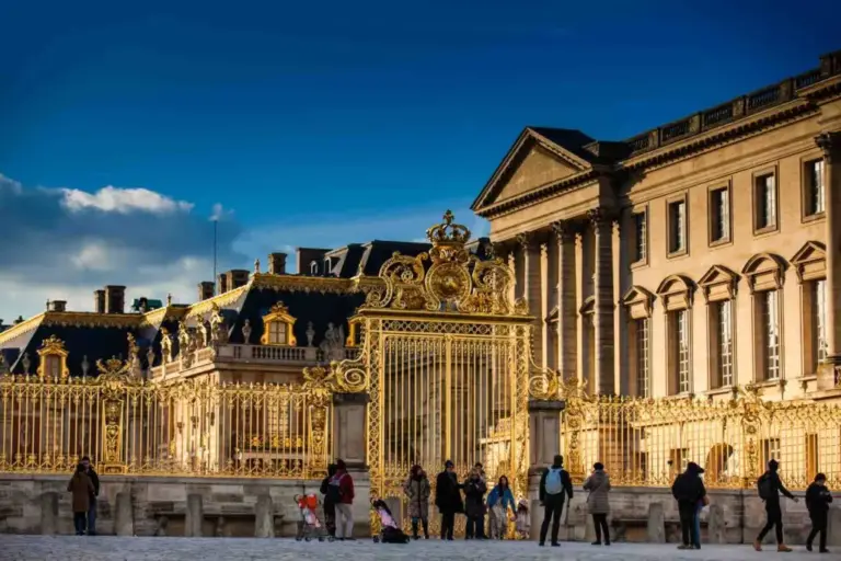 Honest Travel Guides