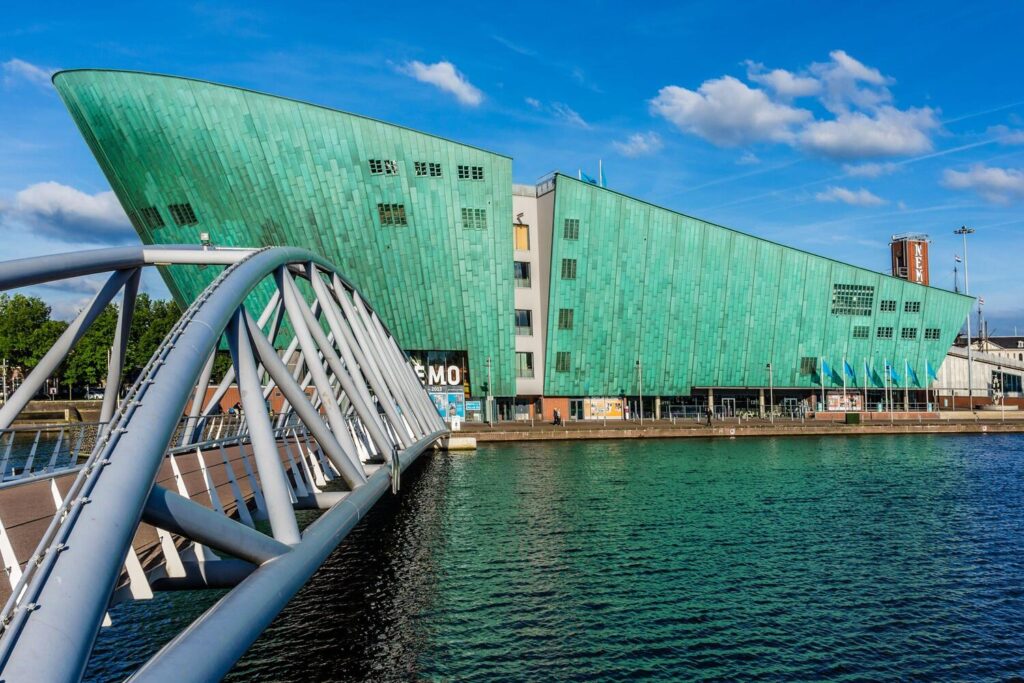 Top 20 Tourist Attractions in Amsterdam Top 20 Tourist Attractions in Amsterdam